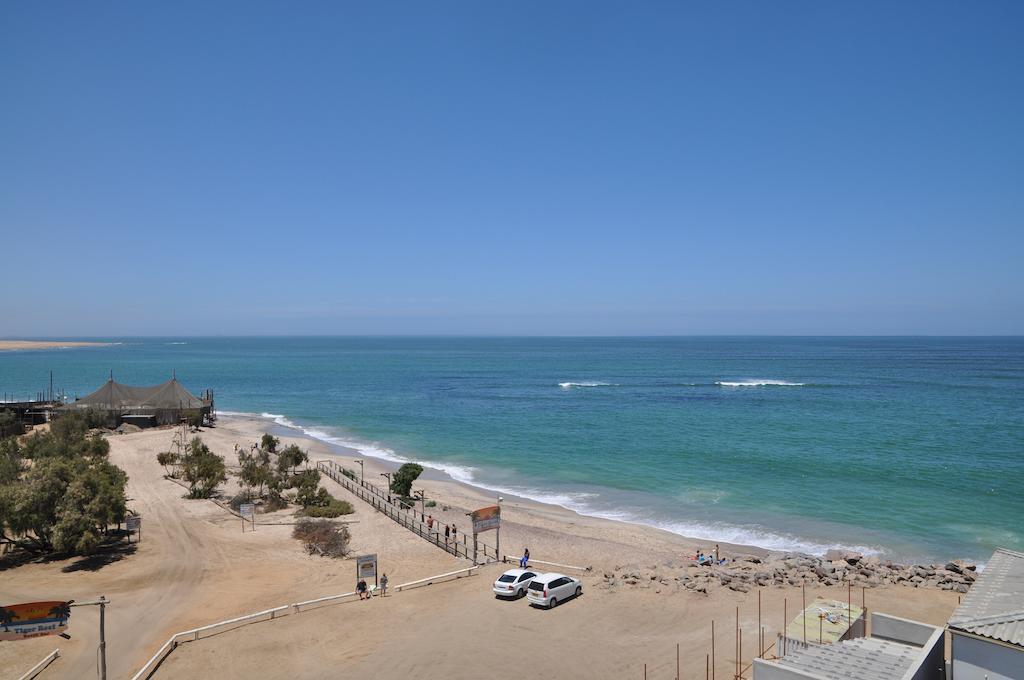 Beach Hotel Swakopmund Exterior photo